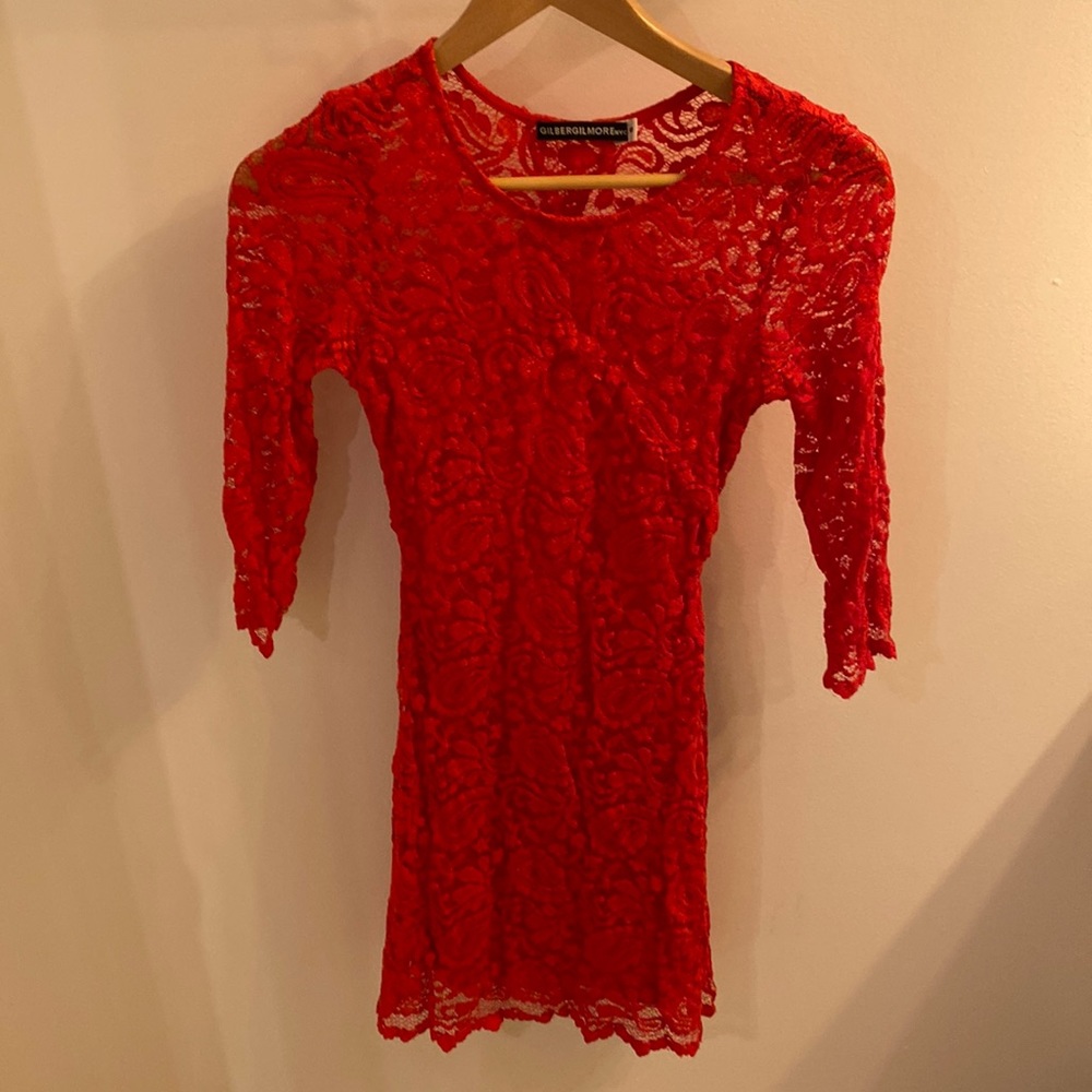 Form fitting Gilbert gilmore dress.
